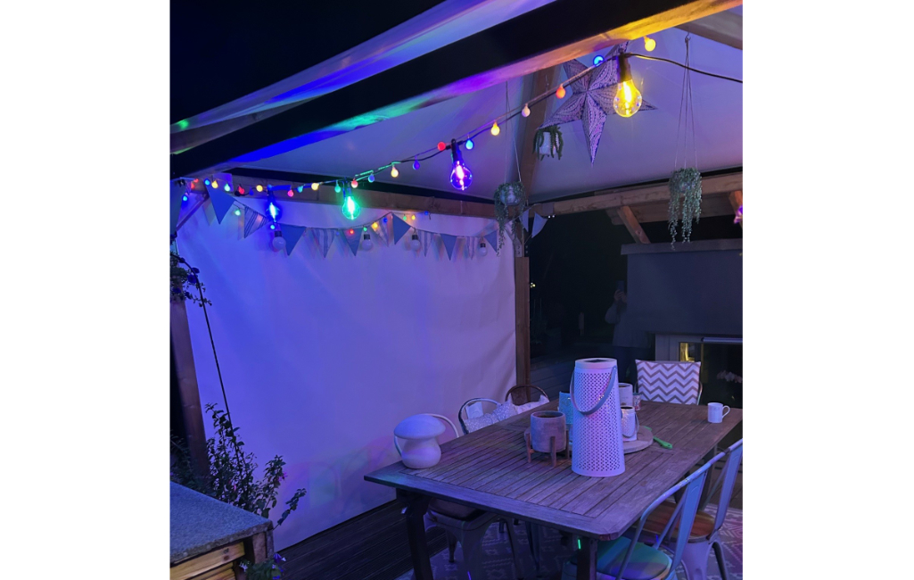 Nighttime Plain wall roof